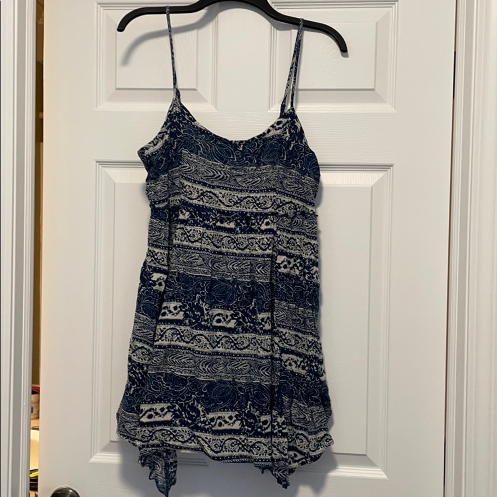 AEO size large cute dress!  Navy/cream